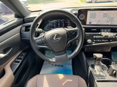 Lexus ES 260 Excellence Edition - ფოტო 12