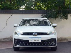 Volkswagen Lavida 2023 Sharp 1.5L Automatic New Yi Edition - ფოტო 2