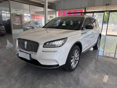 Lincoln Explorer 2.0T Two-Wheel Drive Premium - ფოტო 1