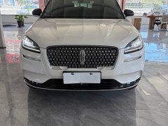 Lincoln Explorer 2.0T Two-Wheel Drive Premium - ფოტო 2