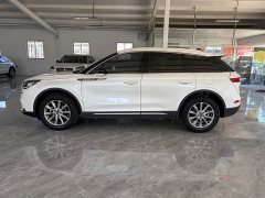 Lincoln Explorer 2.0T Two-Wheel Drive Premium - ფოტო 3