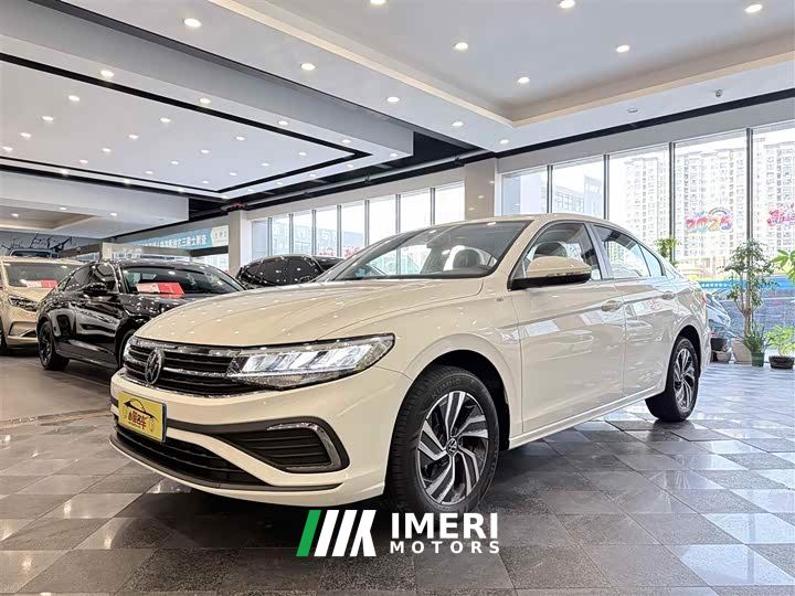 Volkswagen Bora 200TSI DSG Comfort Navigation Edition