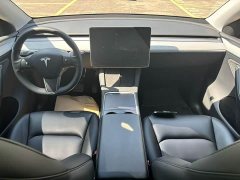Tesla Model Y Rear-Wheel Drive - ფოტო 5