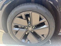 Li Auto L6 Max - ფოტო 17