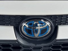 Toyota Corolla Hybrid 1.8H E-CVT Leading Edition - ფოტო 6