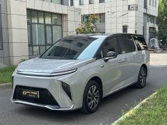 Maxus Dajia 9 Super Hybrid Ultra-Long Range Forest Edition 7-Seater - ფოტო 1