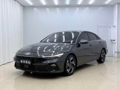 Hyundai Elantra 2023 1.5L CVT Luxury - ფოტო 1