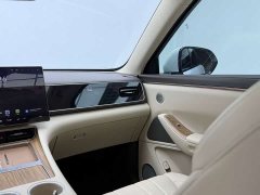 AITO M7 2026 Pure Electric Max Long Range 5-Seater (192-line LiDAR) - ფოტო 17