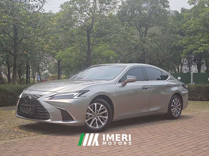 Lexus ES 200 Premium Edition - ავტომობილი ჩინეთიდან