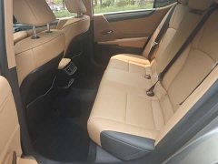 Lexus ES 200 Premium Edition - ფოტო 11