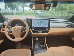 Lexus ES 200 Premium Edition - ფოტო 12
