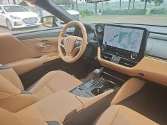 Lexus ES 200 Premium Edition - ფოტო 16