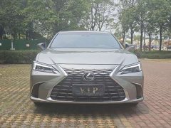 Lexus ES 200 Premium Edition - ფოტო 2
