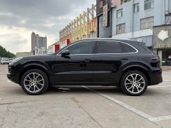 Porsche 2019 Cayenne 3.0T - ფოტო 3