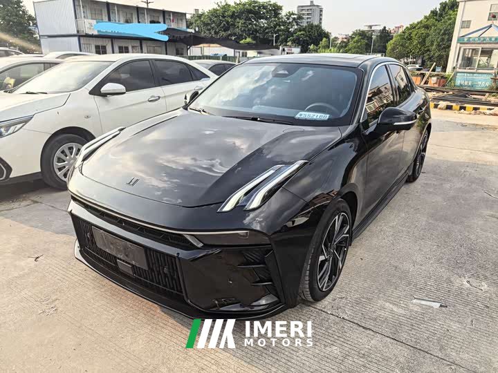 Lynk & Co 03 1.5T DCT Pro