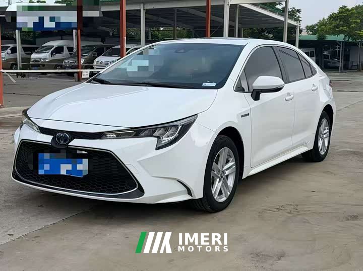 Toyota Corolla 2022 Hybrid 1.8H E-CVT Luxury - ავტომობილი ჩინეთიდან