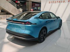 Deepal Deep Blue L07 2024 230Max Qiankun Smart Driving ADS SE Extended Range Version - ფოტო 7