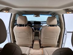 Buick GL8 2023 Facelift Land Executive Cabin Luxury - ფოტო 10