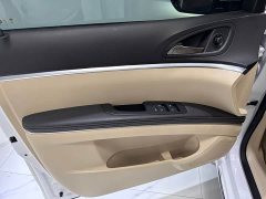 Buick GL8 2023 Facelift Land Executive Cabin Luxury - ფოტო 4
