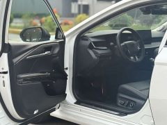 Toyota Camry 2.0L GVP Luxury - ფოტო 12