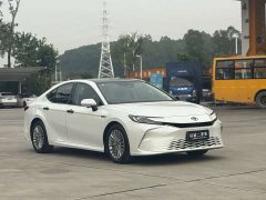 Toyota Camry 2.0L GVP Luxury - ფოტო 2