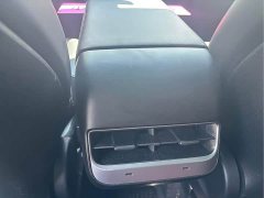 Tesla Model Y Long Range All-Wheel Drive - ფოტო 9