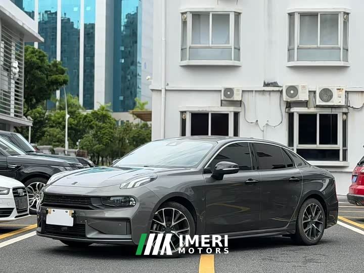 Lynk & Co 03 1.5T DCT Pro