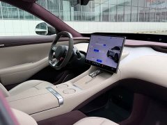 Xiaomi YU7 Four-Wheel Drive Max Edition - ფოტო 10