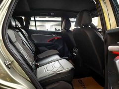 Volkswagen Taos L 380TSI AWD Luxury Easy Package - ფოტო 10