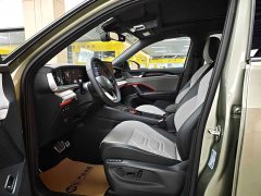Volkswagen Taos L 380TSI AWD Luxury Easy Package - ფოტო 7