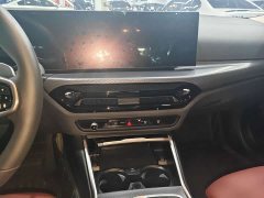 BMW 3 Series 330Li M Sport Night Edition Package - ფოტო 13
