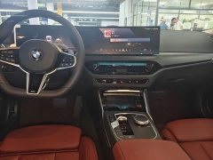 BMW 3 Series 325Li M Sport Package - ფოტო 12
