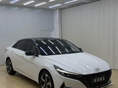 Hyundai Elantra 2022 1.5L CVT Luxury - ფოტო 3