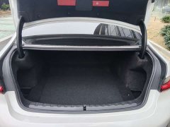 BMW 3 Series 325Li M Sport Package - ფოტო 15