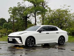 Lynk & Co Geely Lynk & Co 03 1.5T DCT Pro - ფოტო 1