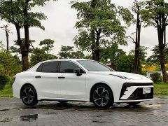 Lynk & Co Geely Lynk & Co 03 1.5T DCT Pro - ფოტო 3