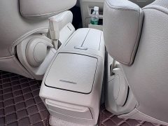 Buick GL8 Land Official Business Class 652T Comfort Edition - ფოტო 12