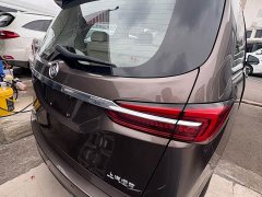 Buick GL8 Land Official Business Class 652T Comfort Edition - ფოტო 15