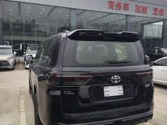 Toyota Land Cruiser (Imported) LC300 3.5L Automatic - ფოტო 11