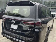 Toyota Land Cruiser (Imported) LC300 3.5L Automatic - ფოტო 12