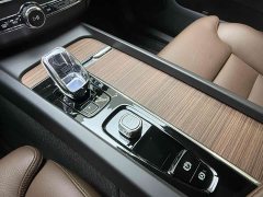Volvo XC60 Plug-in Hybrid T8 PHEV Long Range AWD Smart Remote Luxury Edition - ფოტო 12