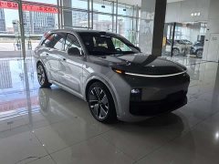 Li Auto L8 Ultra Smart Refresh Edition - ფოტო 3
