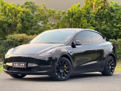 Tesla Model Y Standard Range RWD - ფოტო 1