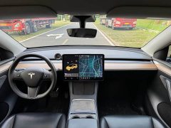 Tesla Model Y Standard Range RWD - ფოტო 11