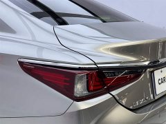 Lexus ES 2021 200 Premium Edition - ფოტო 12