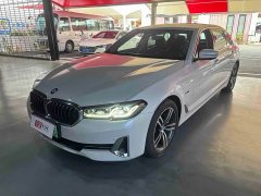 BMW 5 Series New Energy Facelift 535Le Luxury Package - ფოტო 1