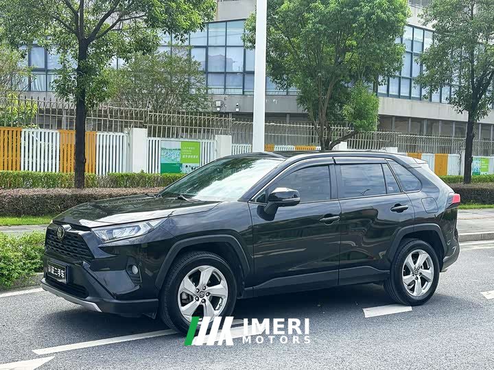 Toyota RAV4 2.0L CVT FWD Style Edition - ავტომობილი ჩინეთიდან