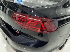 Volkswagen Magotan 2 Million Units Commemorative Edition 330TSI DSG Leading Version - ფოტო 17