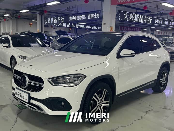 Mercedes-Benz GLA 180