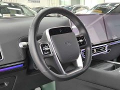 Li Auto L7 2023 Pro - ფოტო 12